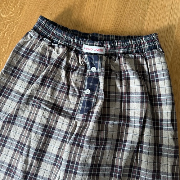 Hand Over Ex-Boyfriend Alex Pant - Picture 3 of 6